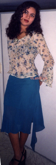 Date this good-looking Brazil girl Elania from RIO DE JANEIRO B8545