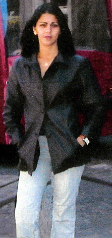 Date this attractive Brazil girl Sheila from BRASILIA B8566