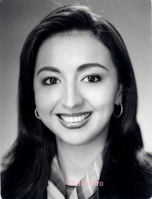 Date this foxy Brazil girl Verdinne from ARAUCARIA B8679