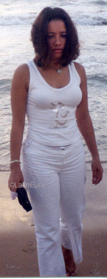 Date this gorgeous Brazil girl Maria from BELO JARDIM B8686