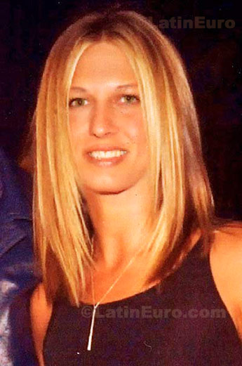 Date this pretty Brazil girl Cris from Sao Paulo B86