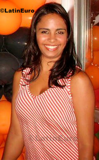 Date this good-looking Brazil girl Leidejane from Alagoinhas B872