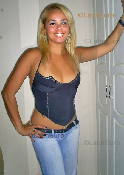 Date this sultry Brazil girl Lyana from Rio de Janeiro B909