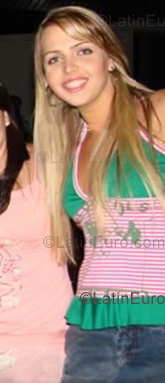 Date this gorgeous Brazil girl Daiane from Rondonopolis B955