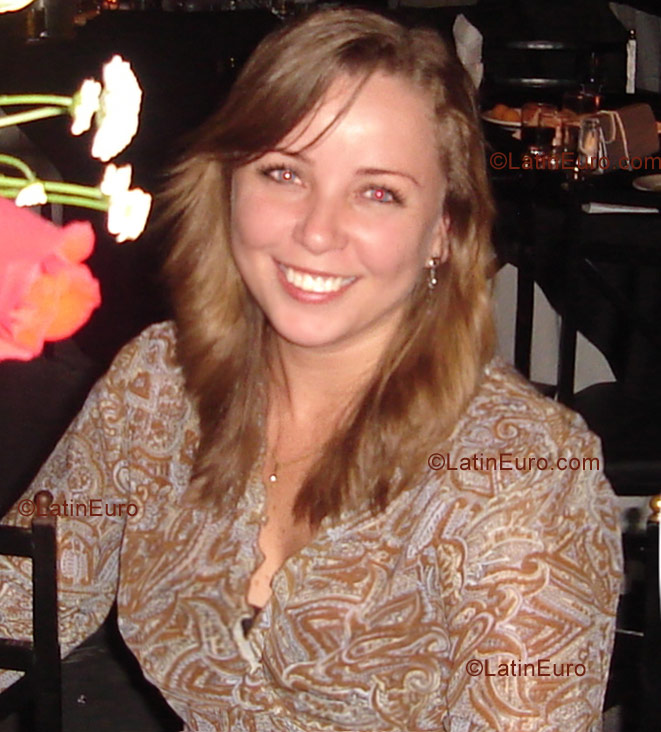 Date this funny Brazil girl Adriana from Sao Paulo B983