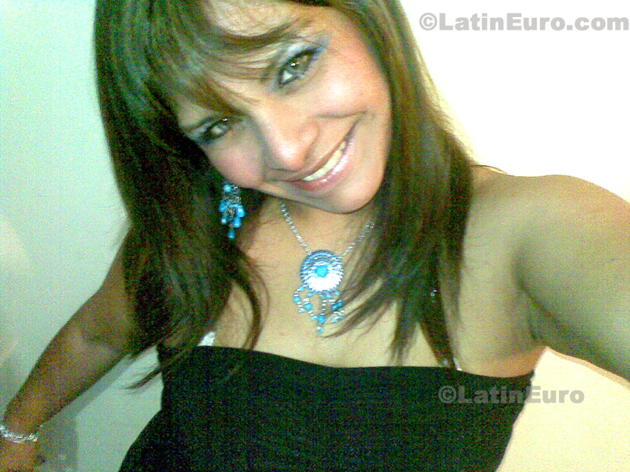 Date this georgeous Peru girl Vanessa from Lima N-1151