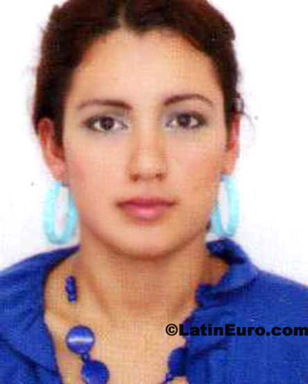 Date this voluptuous Mexico girl Mayra-Mexi from Guadalajara N-1184