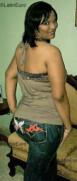 Date this voluptuous Dominican Republic girl Jeydy from Santo  Domingo N-125