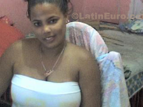 Date this tall Dominican Republic girl Niurka from Santo Domingo N-1257