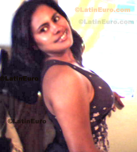 Date this athletic Dominican Republic girl Perla from Puerto Plata N-1314
