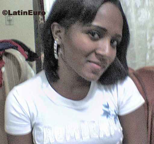 Date this stunning Dominican Republic girl Yanna from Puerto Plata N-1316