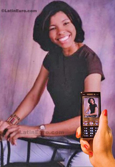 Date this nice looking Dominican Republic girl Ana from Santo Domingo N-1363