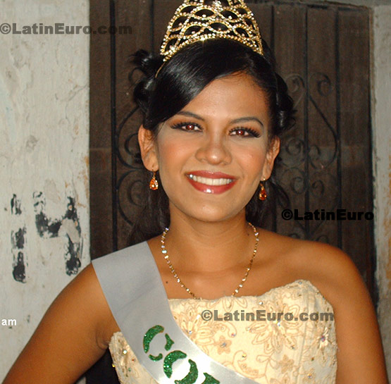 Date this charming Mexico girl Lucy from Zacatepec N-1371