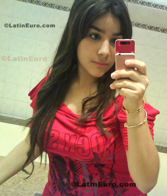 Date this happy Mexico girl Veronica from Culiacan N-1392