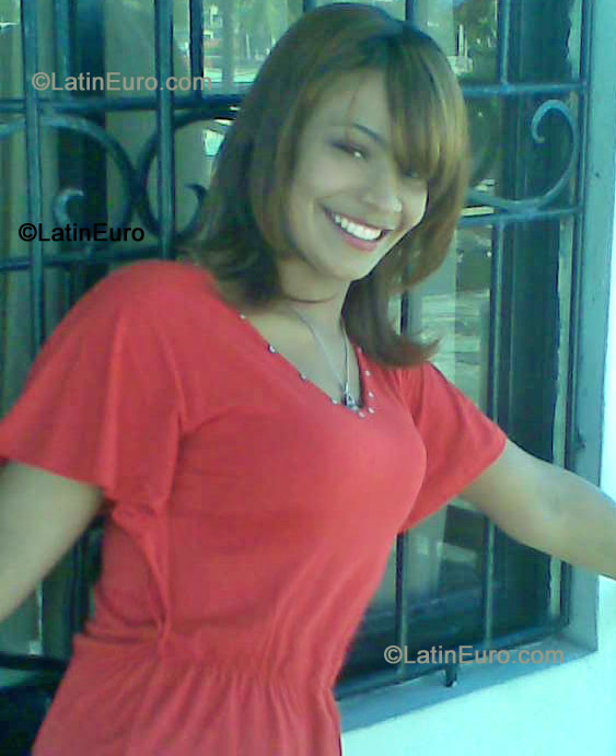 Date this tall Dominican Republic girl Altagracia from La Romana N-1556