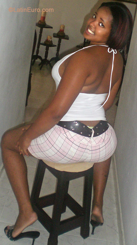 Date this passionate Dominican Republic girl Mary from Santiago N-1564