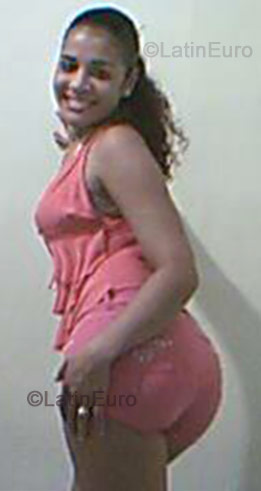 Date this lovely Dominican Republic girl Martha from Monsenor Nouel N-1624