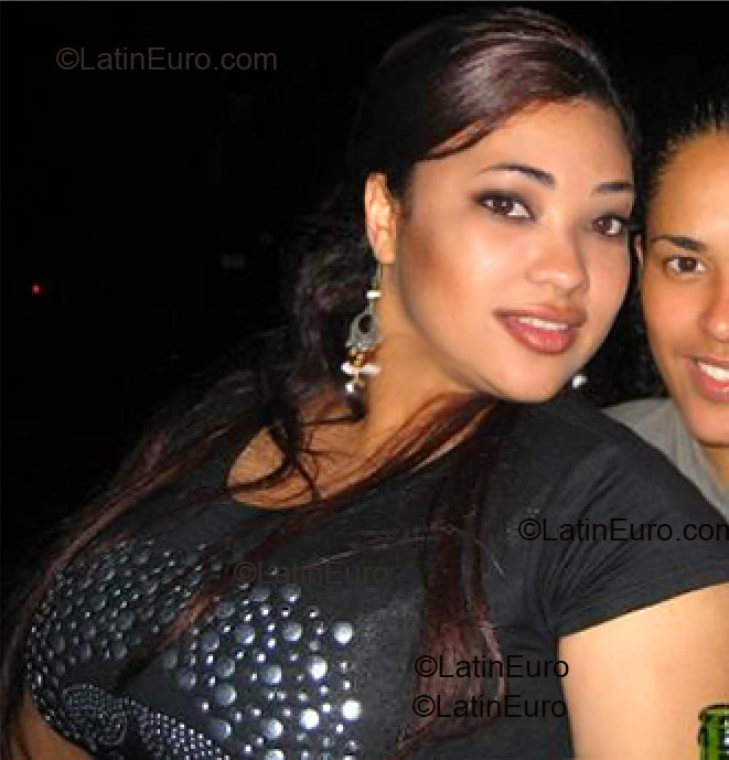 Date this funny Dominican Republic girl Rosinin from Santiago N-23