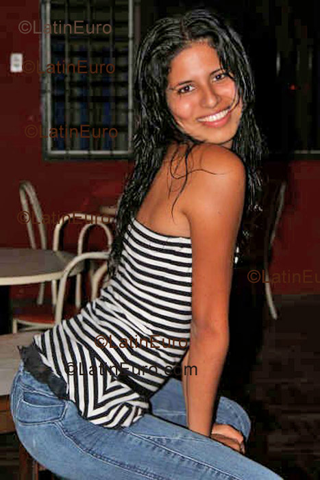 Date this delightful Peru girl Leyla from Lima N-285