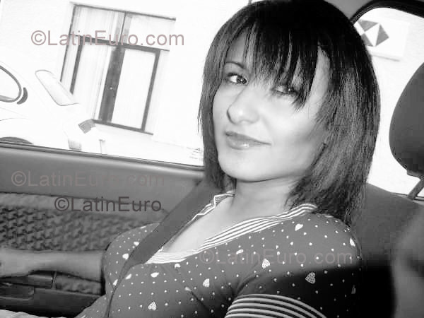 Date this lovely Mexico girl Edna from  N-358
