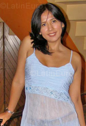 Date this stunning Peru girl Patricia from Ayacucho N-384