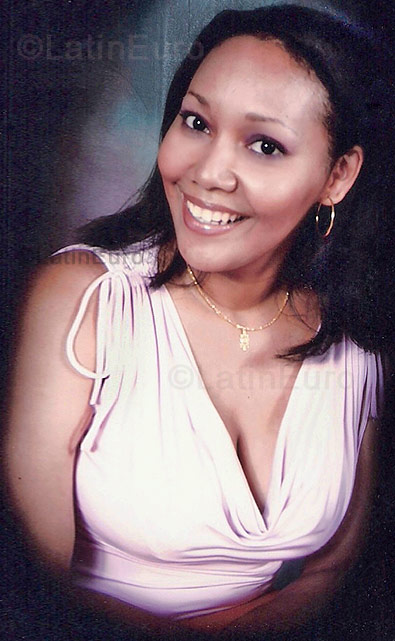 Date this voluptuous Honduras girl Maria from San Pedro Sula N-395