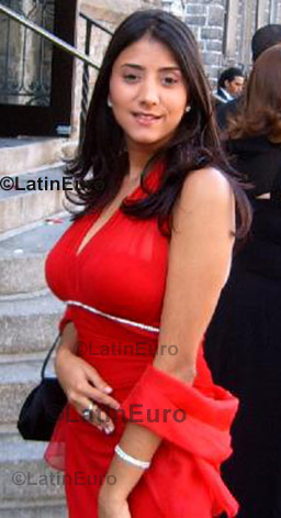 Date this sultry Dominican Republic girl Nuris from Santiago N-422