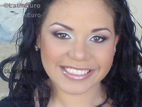 Date this foxy Dominican Republic girl Dayhana from Santiago N-456