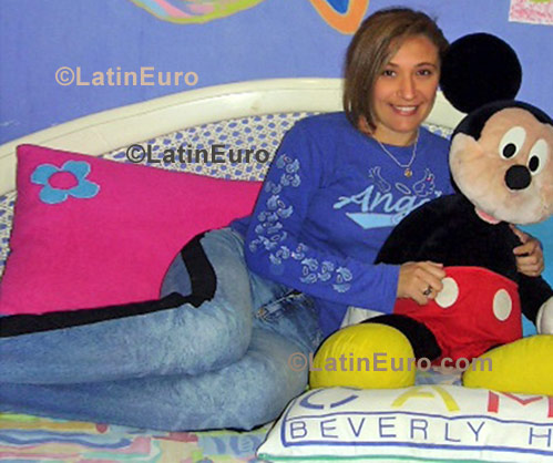 Date this lovely Peru girl Carla from Ica N-457