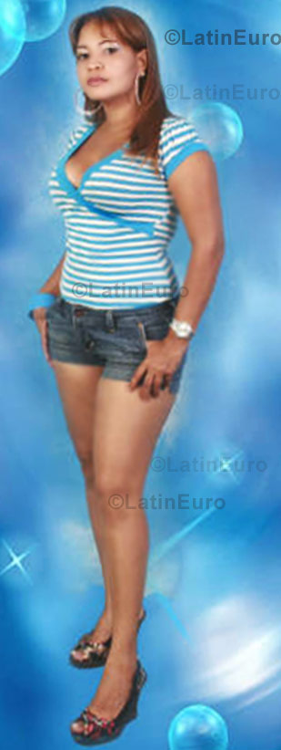 Date this gorgeous Dominican Republic girl Ana from La Vega N-476