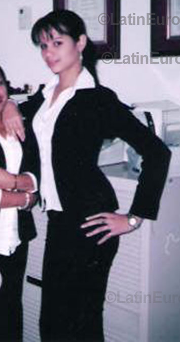 Date this charming Honduras girl Julissa from  N-536