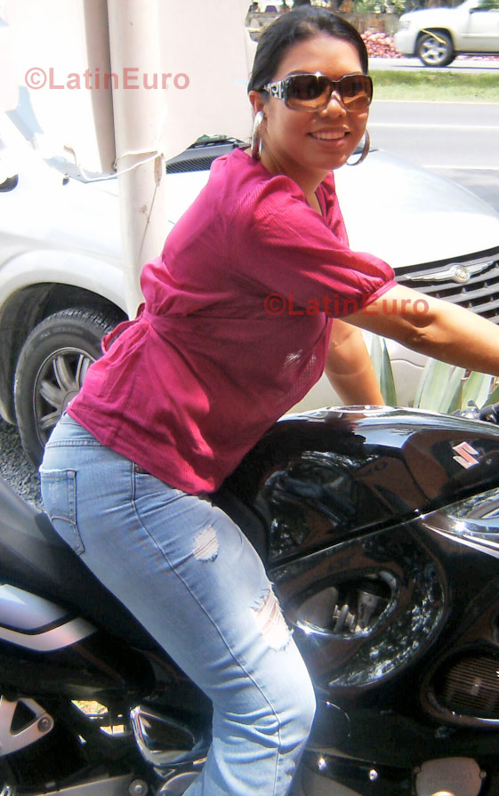 Date this georgeous Mexico girl Dayane from  N-612