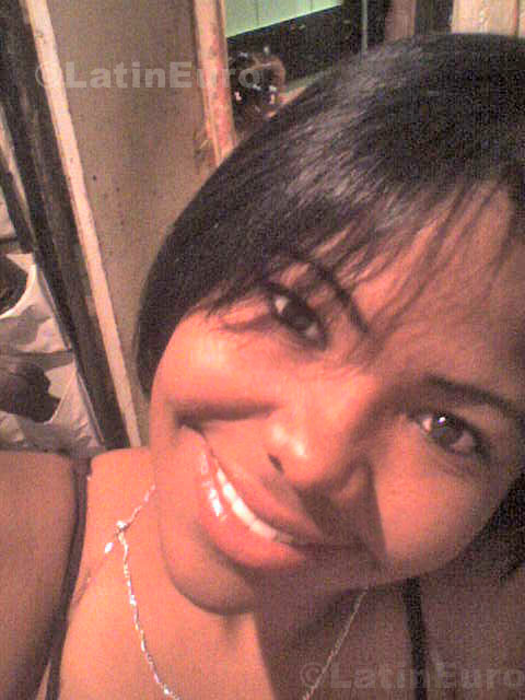 Date this sensual Dominican Republic girl Maria from San Juan de la Maguana N-766