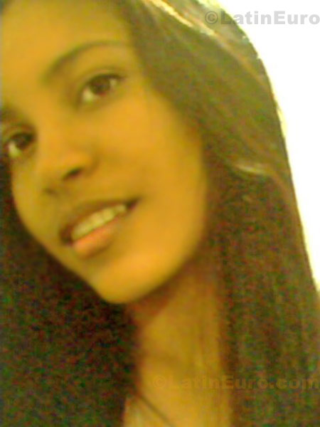 Date this lovely Dominican Republic girl Anderlisa from Nagua N-785