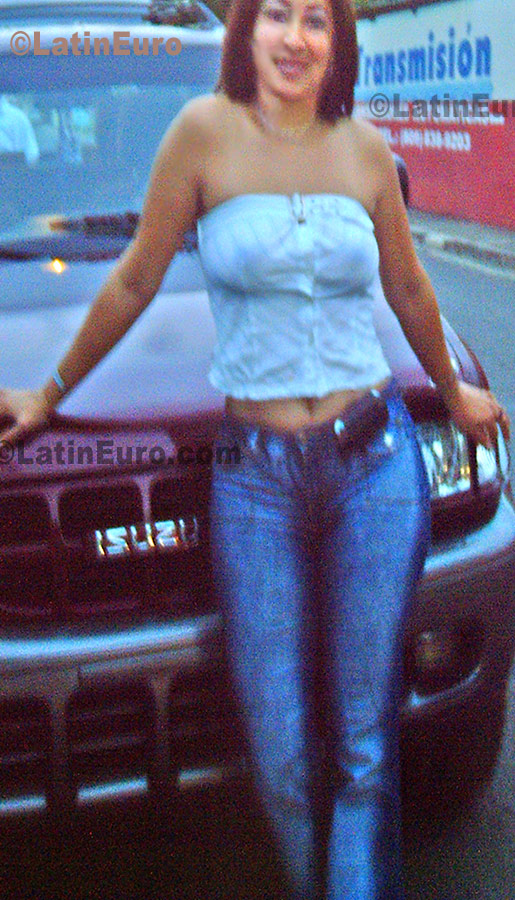 Date this sensual Dominican Republic girl Marymar from Santo Domingo N-789