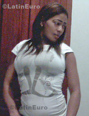 Date this young Dominican Republic girl Rosangela from San Pedro de Macoris N-923