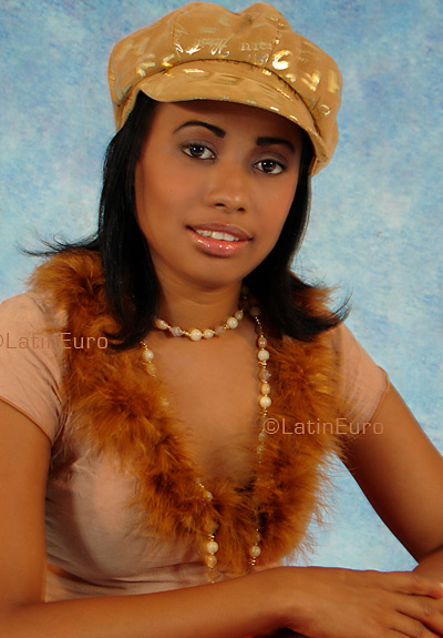 Date this young Dominican Republic girl Marianela from San Cristobal N1042