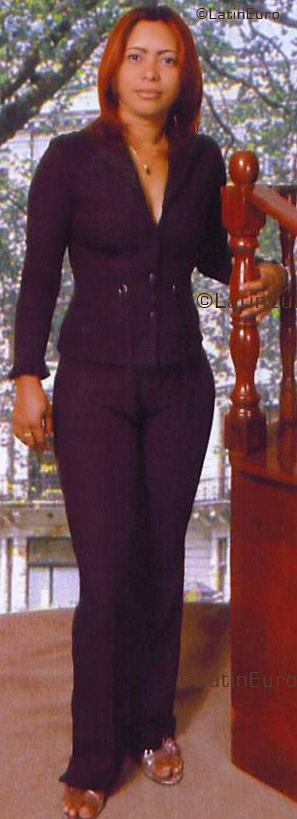 Date this beautiful Dominican Republic girl Reina from  N1071