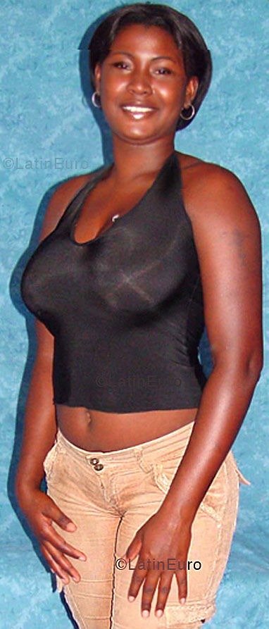 Date this exotic Dominican Republic girl Glendi from  N1082