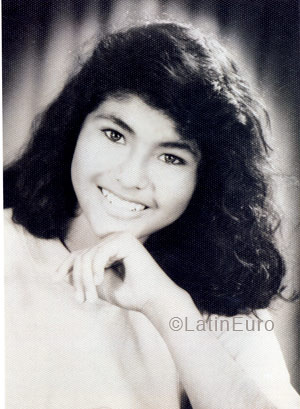 Date this happy Peru girl Lilian from Lima N1123