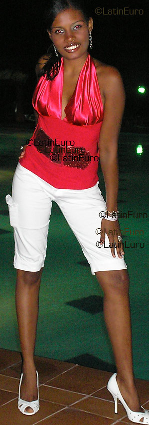 Date this funny Dominican Republic girl Cindy from Santo Domingo N119