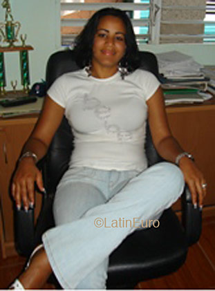 Date this gorgeous Dominican Republic girl Denisse from Santo Domingo N1246