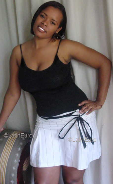 Date this passionate Dominican Republic girl Dorotis from  N1276