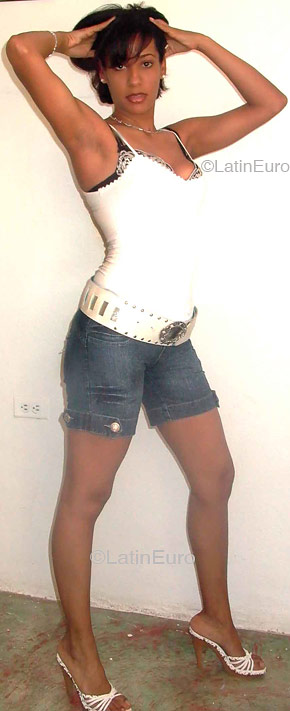 Date this athletic Dominican Republic girl Paula from San Pedro de Macoris N1314