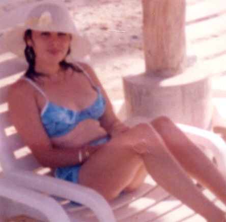 Date this nice looking Honduras girl Rosa from La Ceiba N1516
