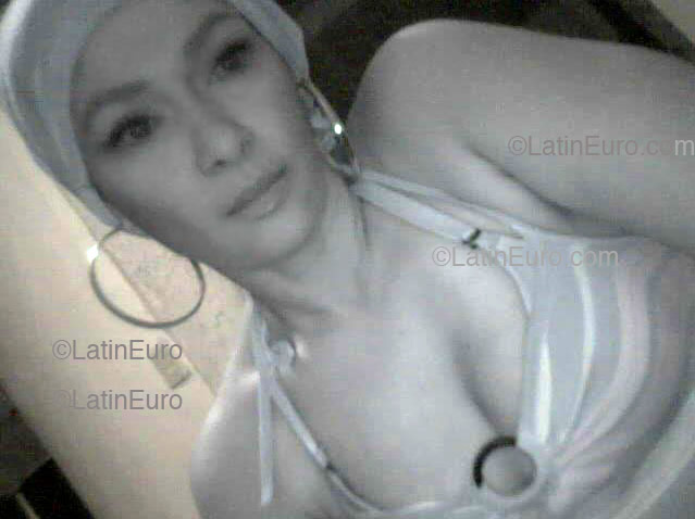 Date this exotic Dominican Republic girl Paloma from Santo Domingo N167