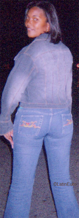 Date this beautiful Dominican Republic girl Glenny from Higuey N1699