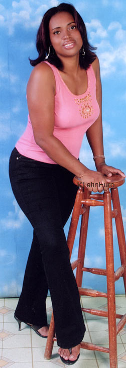 Date this tall Dominican Republic girl Odemaris from Santo Domingo N1708