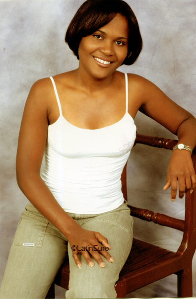 Date this hard body Dominican Republic girl Milagro from San Cristobal N1711