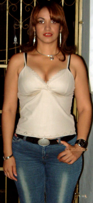 Date this cute Dominican Republic girl Kathy from San Francisco de Macoris N1765